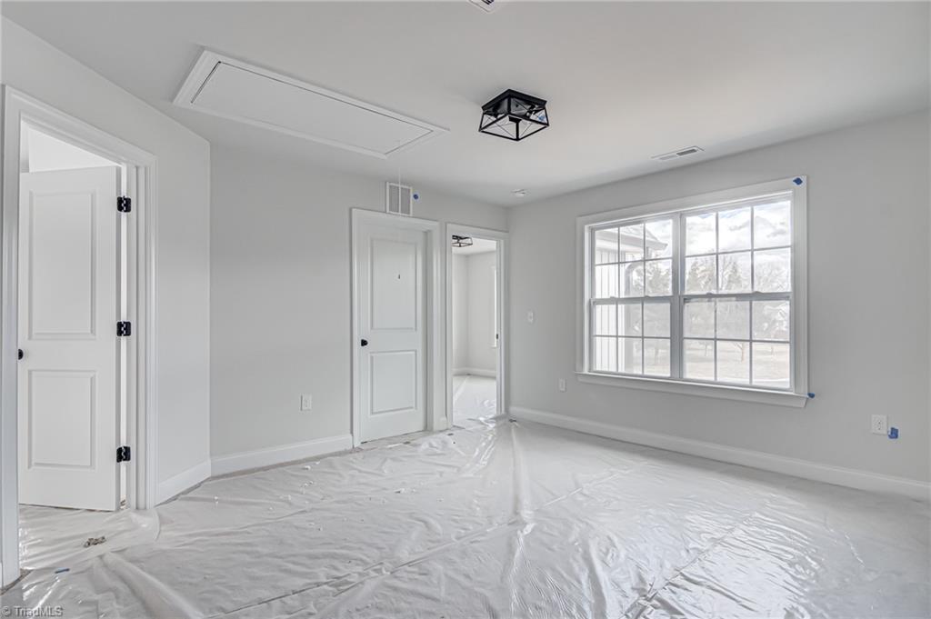 4719 Ridgefall Road Greensboro, NC 27410 - Photo 27 of 32 Gallery Image 27