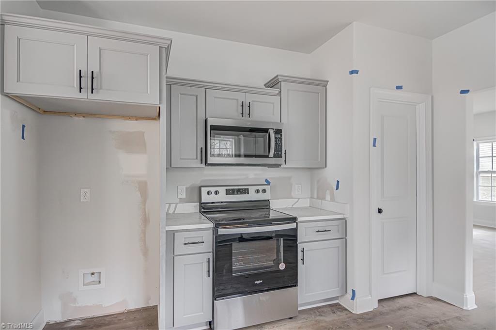 4719 Ridgefall Road Greensboro, NC 27410 - Photo 8 of 32 Gallery Image 8