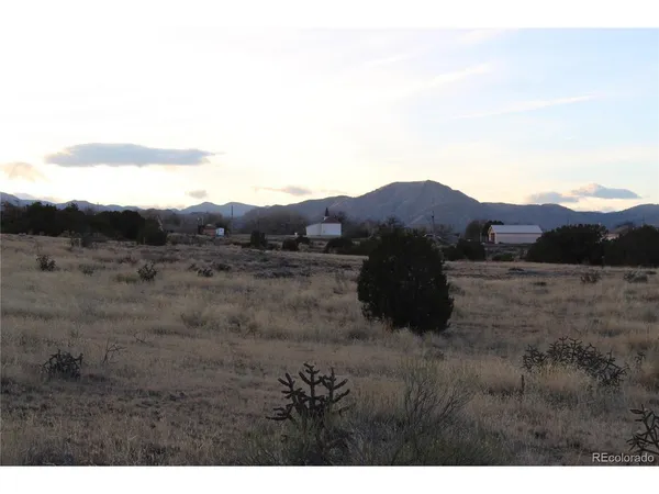 a view of a dry top field