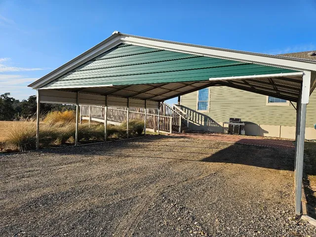 a view of a car park
