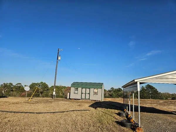 $2,140 | 555 Paint Creek Road, Unit C, McDade, TX 78650
