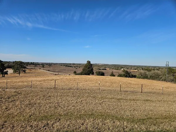 $2,140 | 555 Paint Creek Road, Unit C, McDade, TX 78650