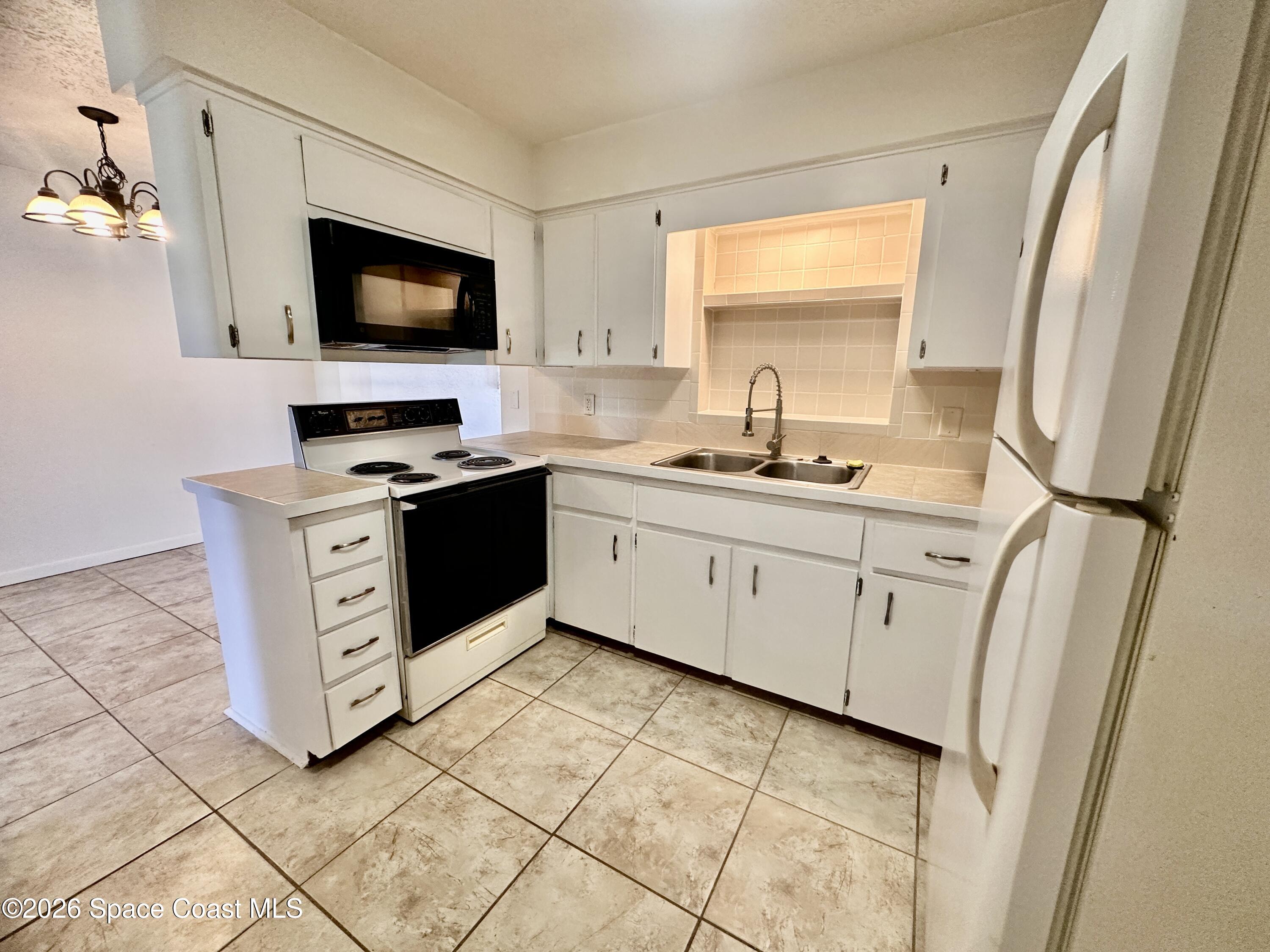 2946 Matthew Drive Rockledge, FL 32955 - Photo 2 of 19 IMG_E4861