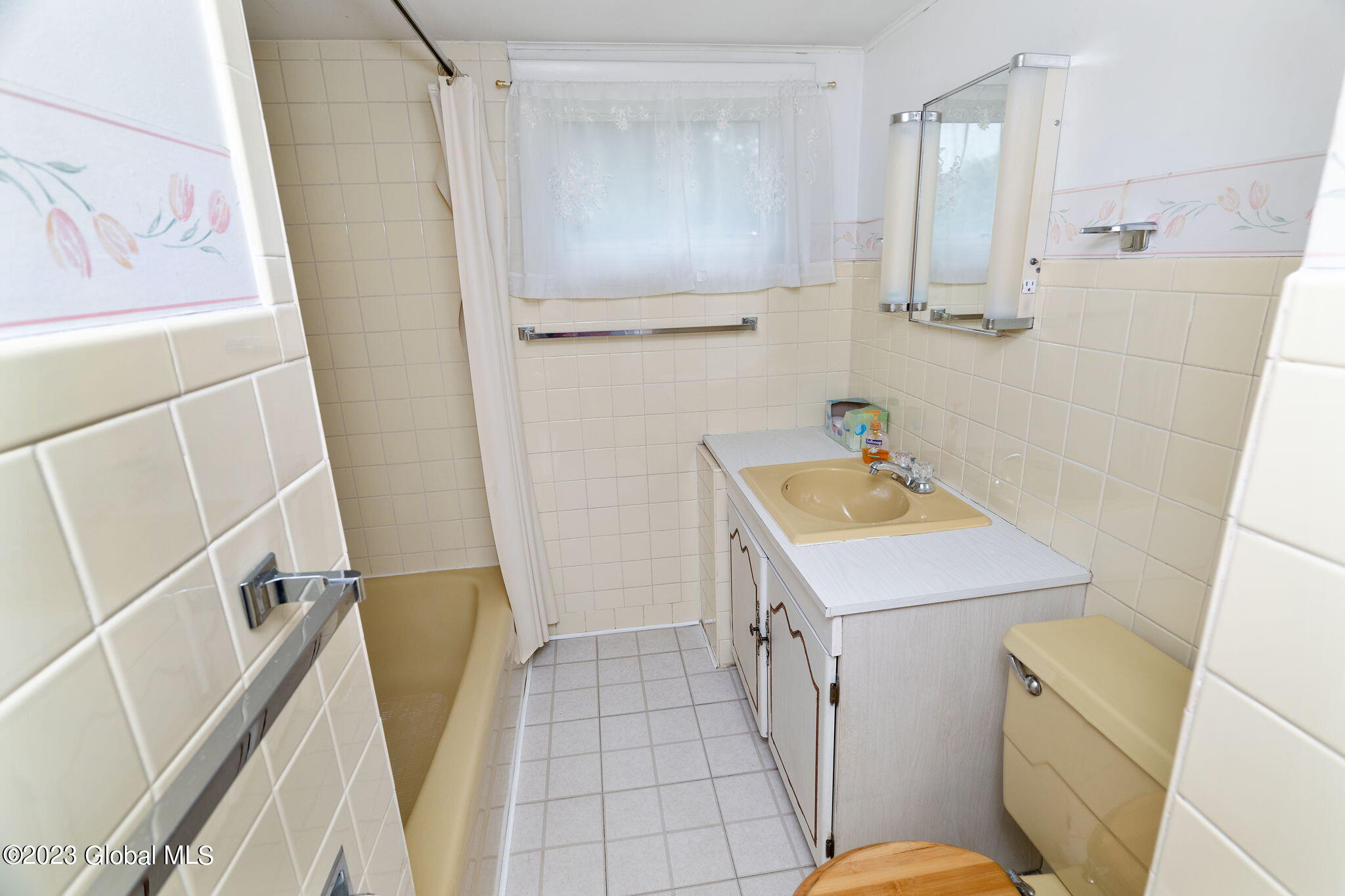 1009 Peter Road Schenectady, NY 12303 - Photo 26 of 41 26-web-or-mls-1009 Peter Road_26