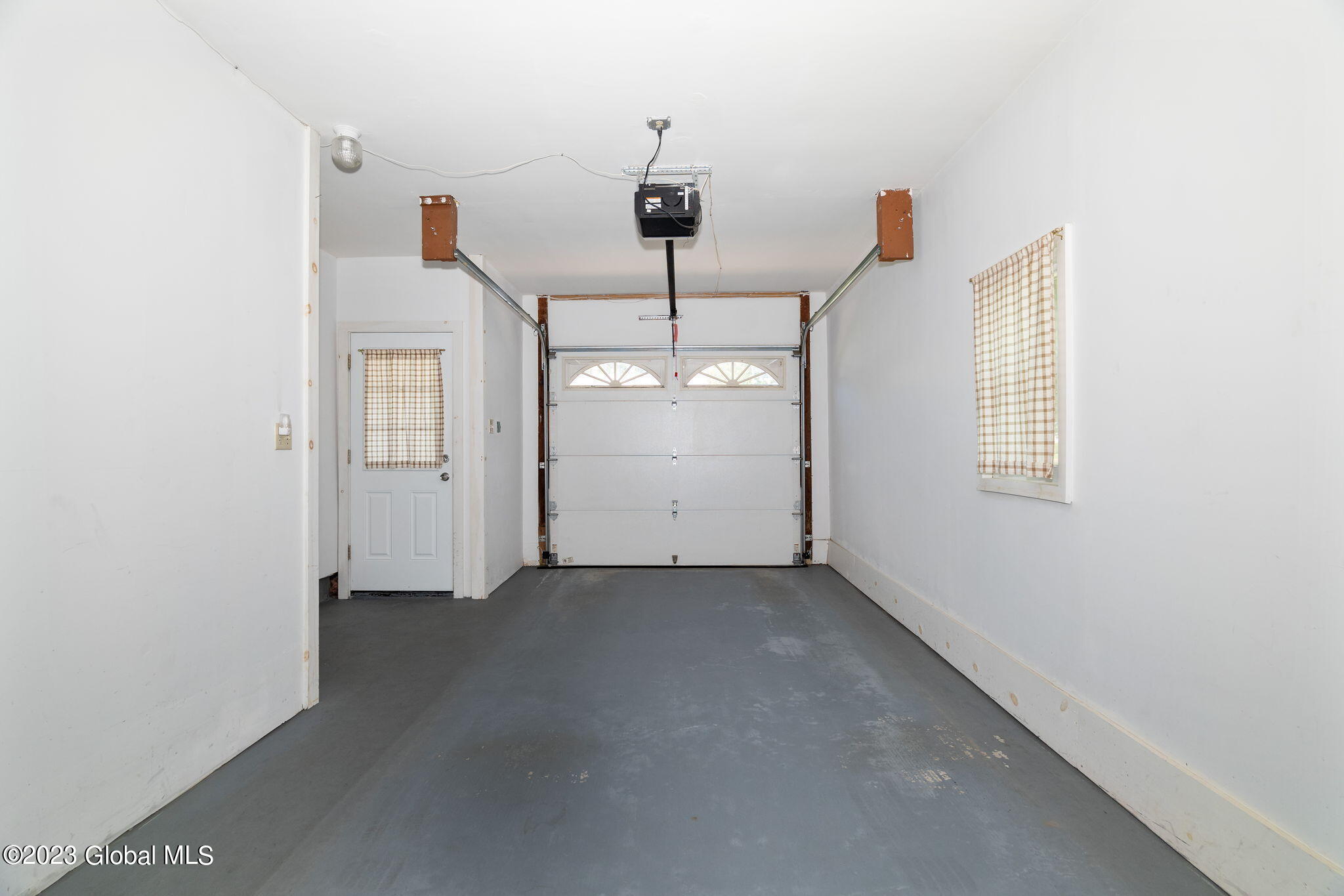 1009 Peter Road Schenectady, NY 12303 - Photo 33 of 41 33-web-or-mls-1009 Peter Road_33