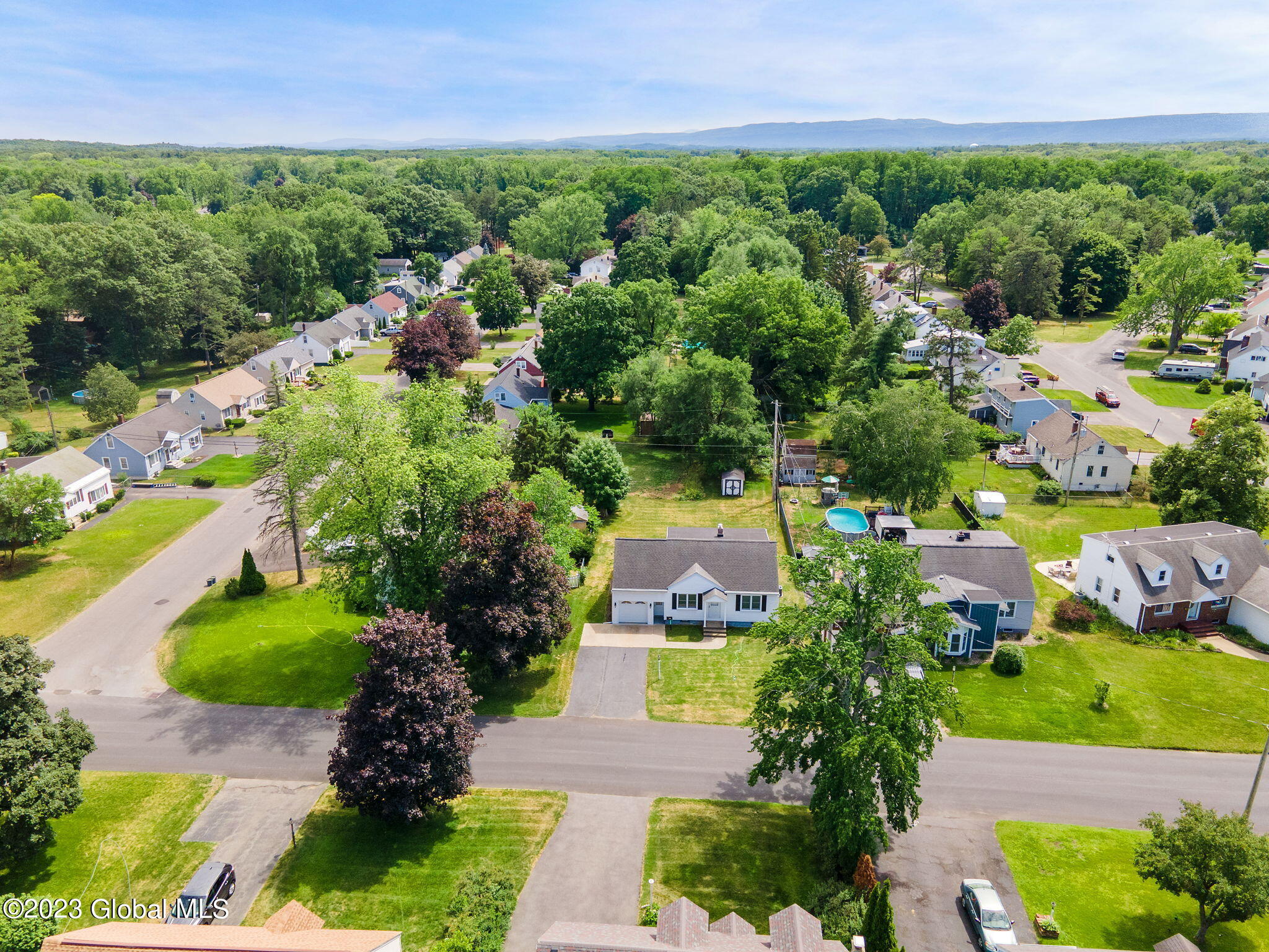 1009 Peter Road Schenectady, NY 12303 - Photo 38 of 41 38-web-or-mls-1009 Peter Road_38