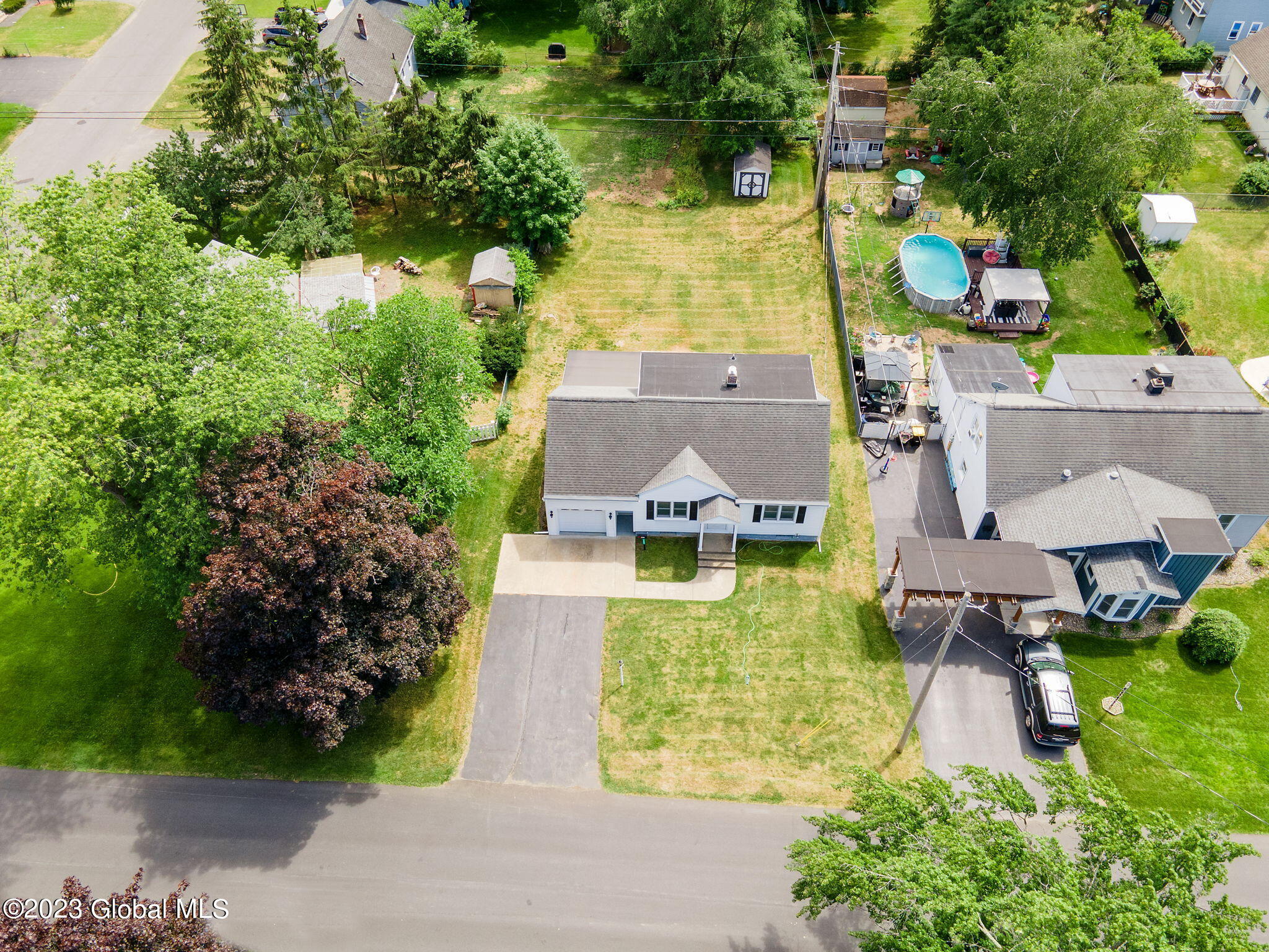 1009 Peter Road Schenectady, NY 12303 - Photo 39 of 41 39-web-or-mls-1009 Peter Road_39