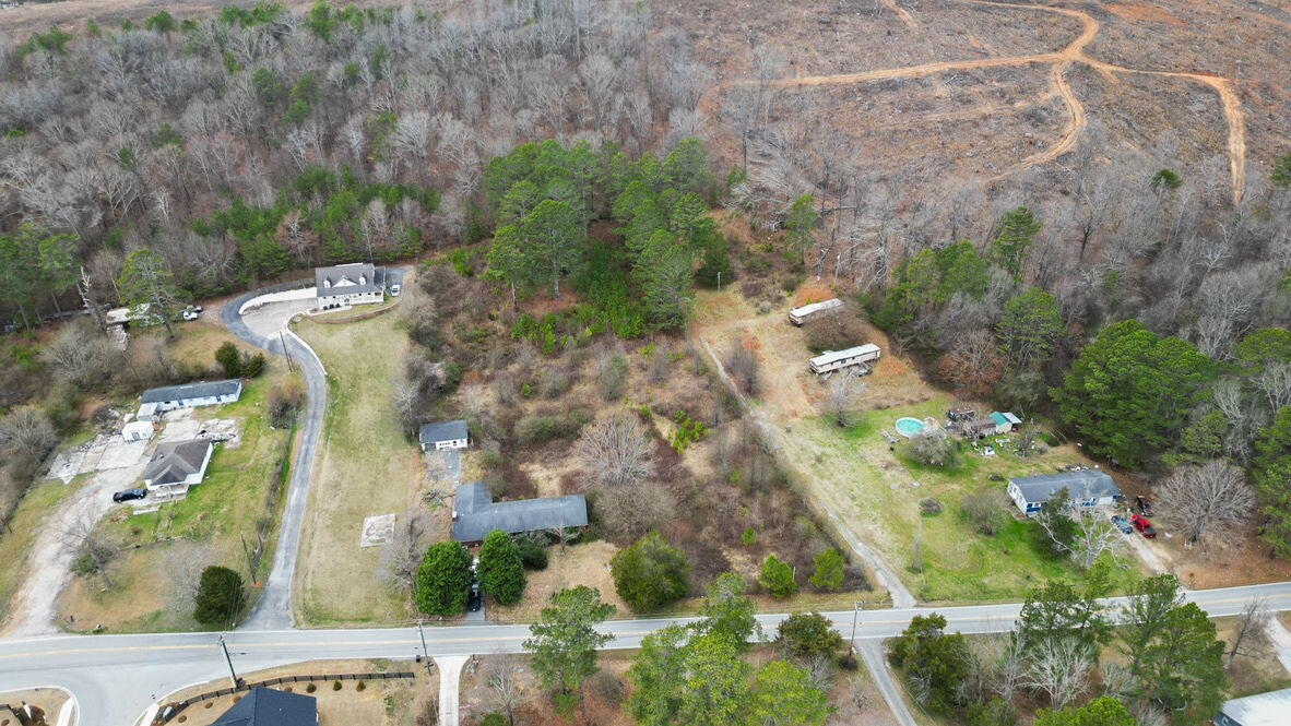 2298 Pine Grove Road Ringgold, GA 30736 - Photo 10 of 21 2-web-or-mls-3AA8CBFB-1EFC-41AB-8712-94D