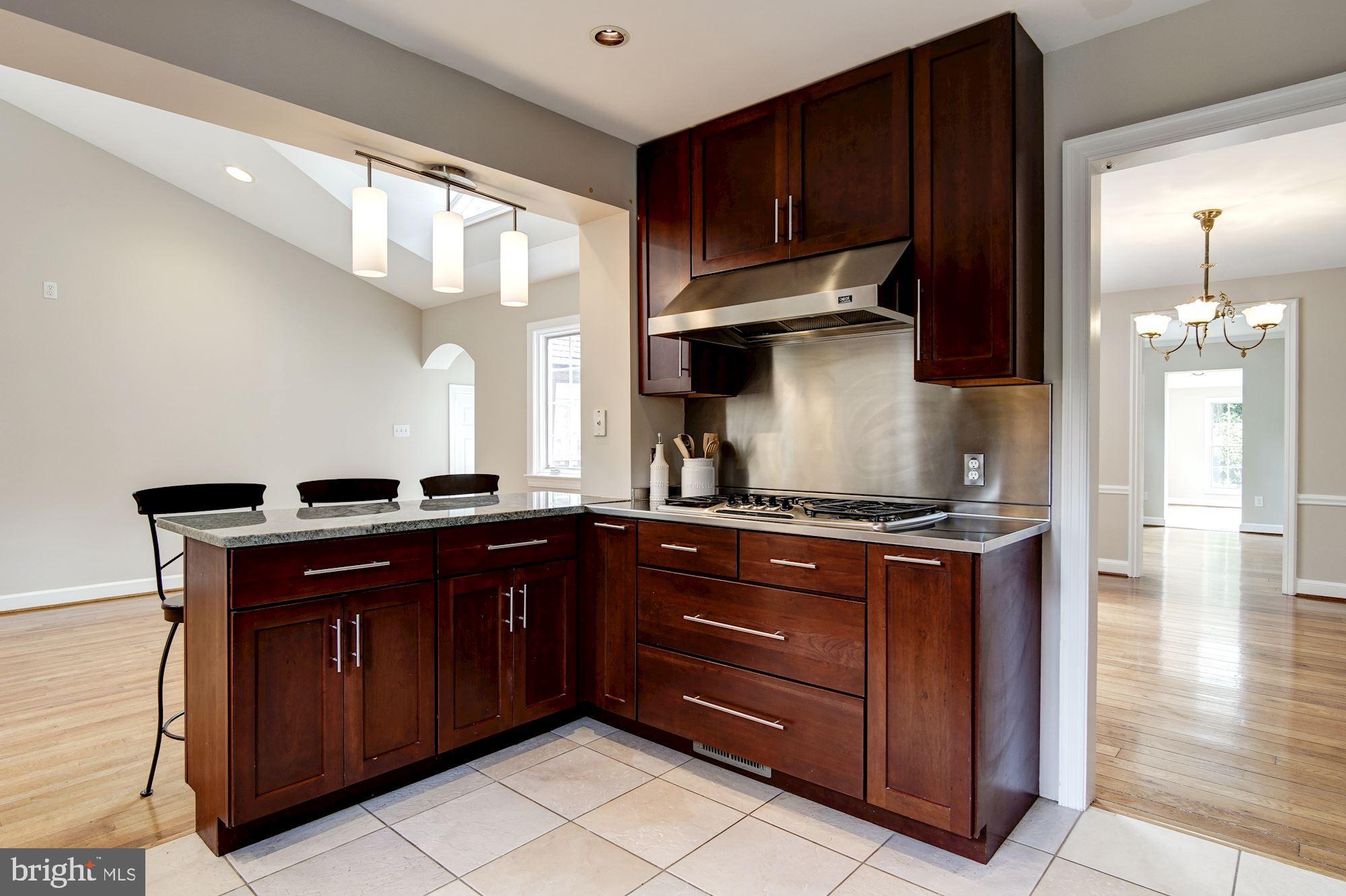 5013 Brookdale Road Bethesda, MD 20816 - Photo 13 of 57