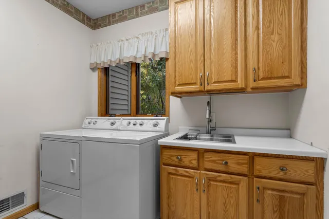 $599,900 | 14505 44th Avenue North, Plymouth, MN 55446