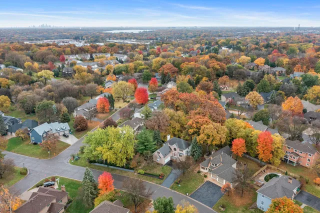 $599,900 | 14505 44th Avenue North, Plymouth, MN 55446