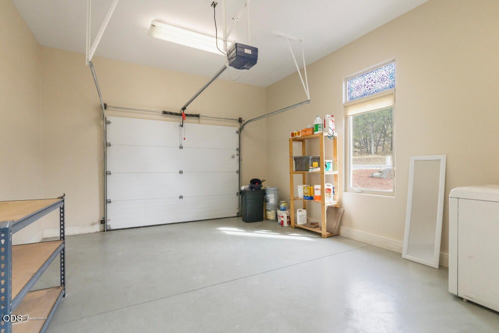 9522 Kestrel Road Klamath Falls, OR 97601 - Photo 27 of 69 Gallery Image 27