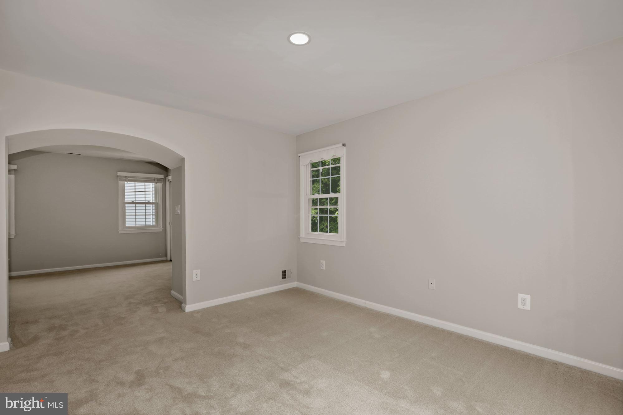 8111 West Point Drive Springfield, VA 22153 - Photo 33 of 46 an empty room with a window