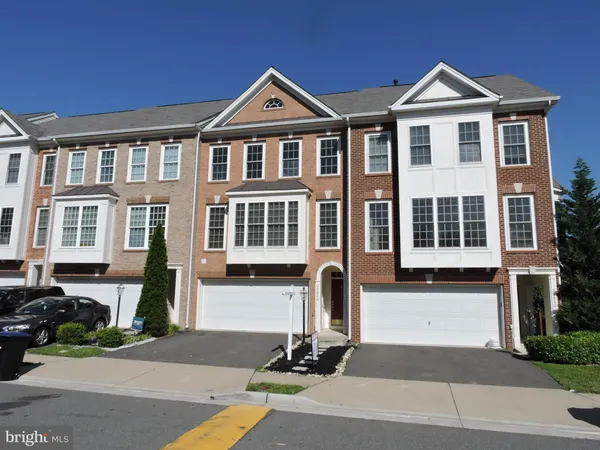$3,400 | 21844 Ladyslipper Square, Ashburn, VA 20147