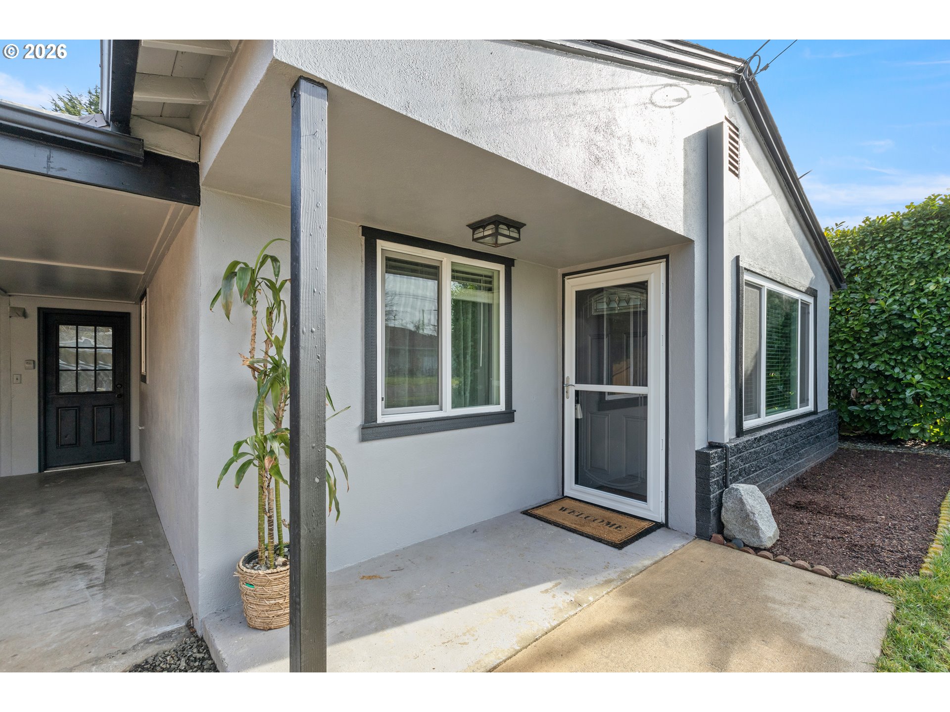 169 West Hazel Street Roseburg, OR 97471 - Photo 3 of 42