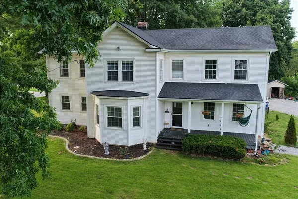 $345,000 | 1900 Northeast 65th Street, Gladstone, MO 64118