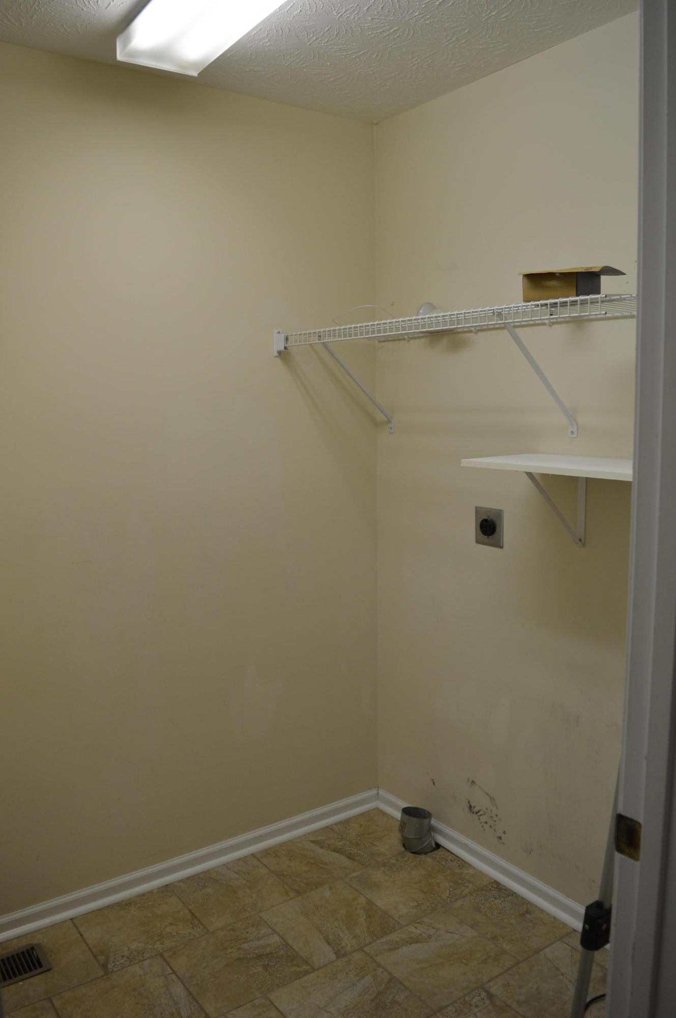 3524 Adams Gate Road Knoxville, TN 37931 - Photo 27 of 35 LAUNDRY
