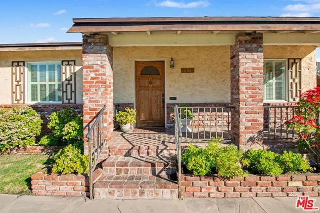 $1,349,000 | 4830 Ledge Avenue, Los Angeles, CA 91601