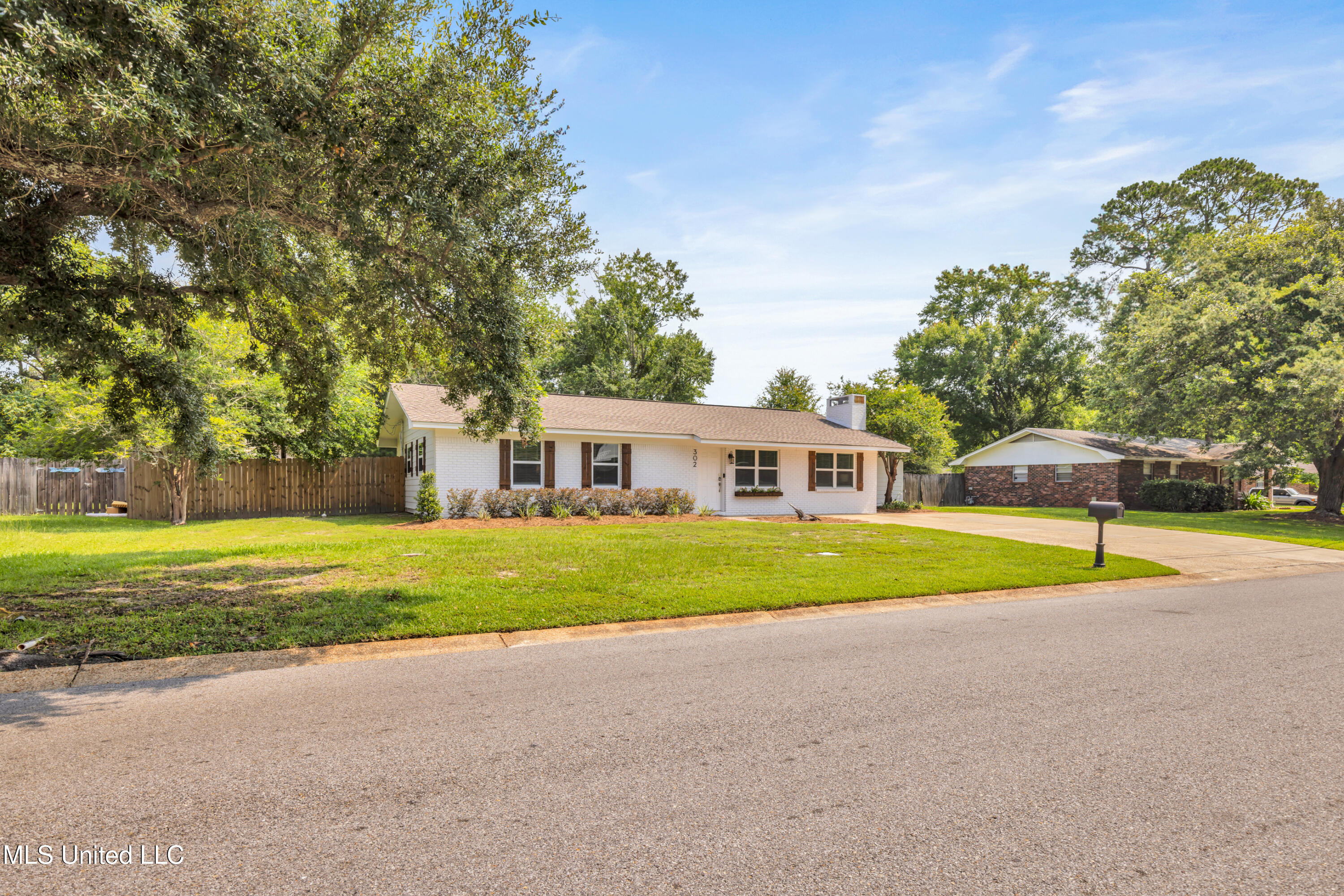 302 Brumbaugh Road Ocean Springs, MS 39564 - Photo 2 of 89 302BrumbaughRd-2