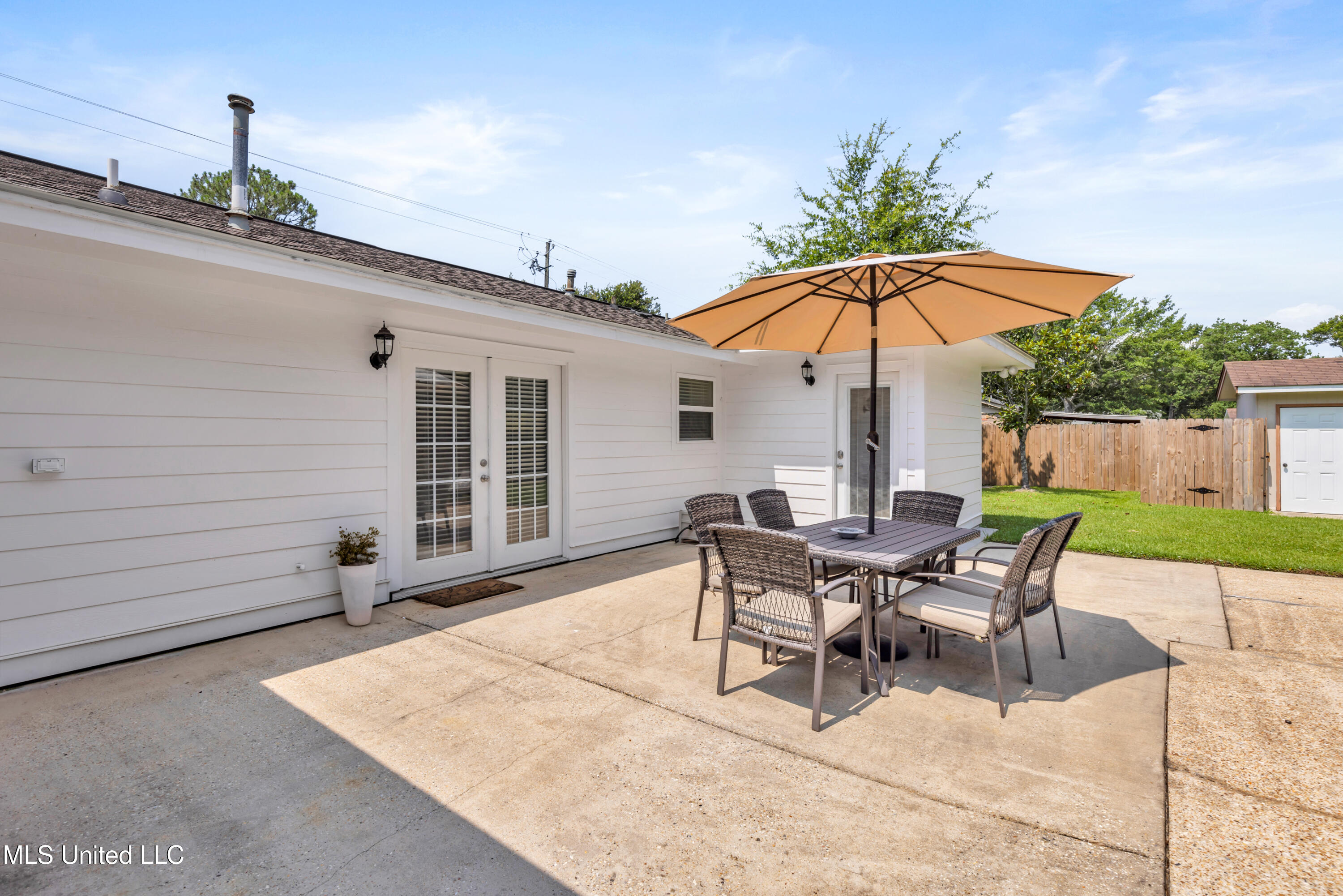302 Brumbaugh Road Ocean Springs, MS 39564 - Photo 68 of 89 302BrumbaughRd-68