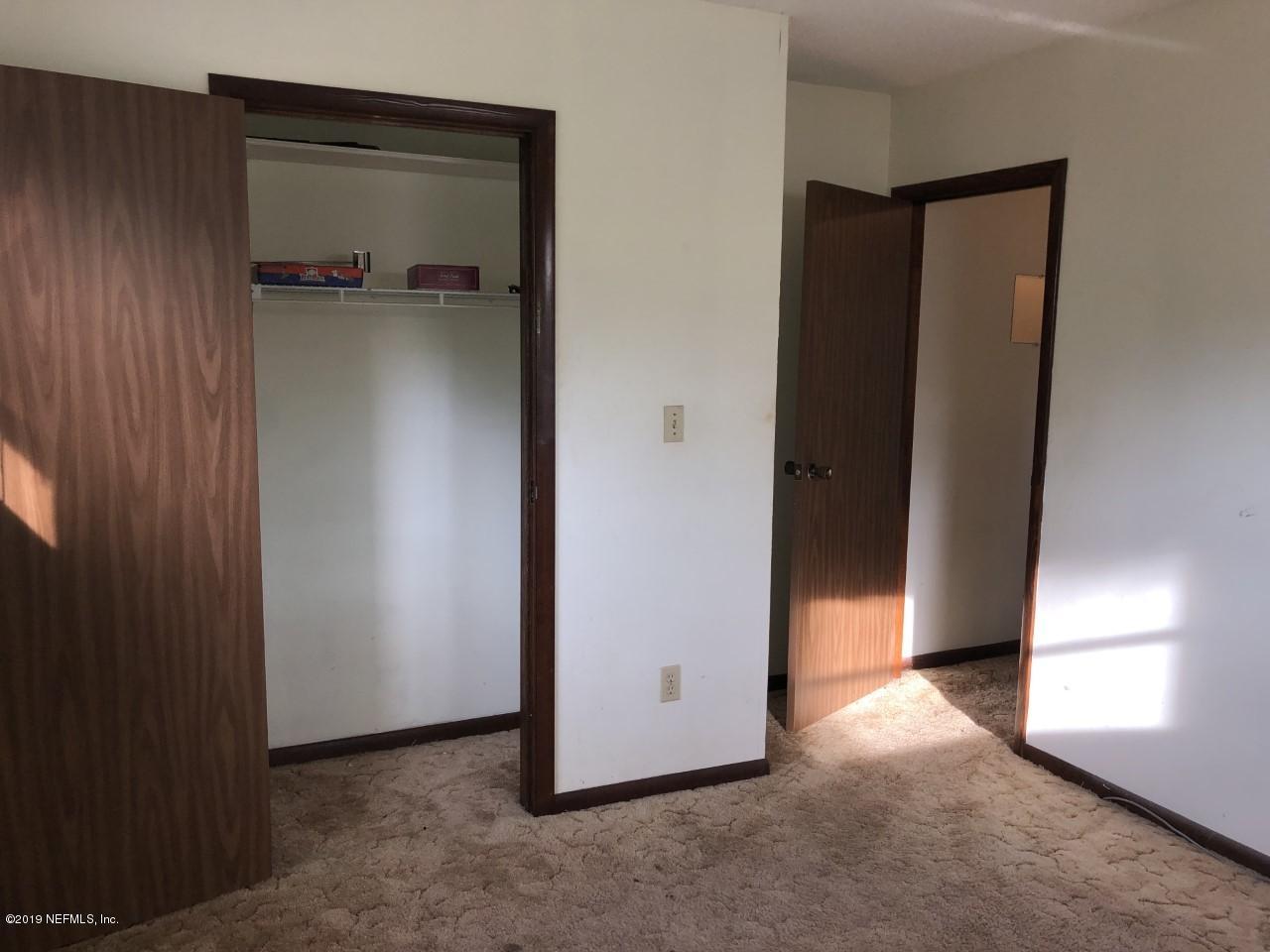 1432 Jr Road Jacksonville, FL 32218 - Photo 17 of 30 017