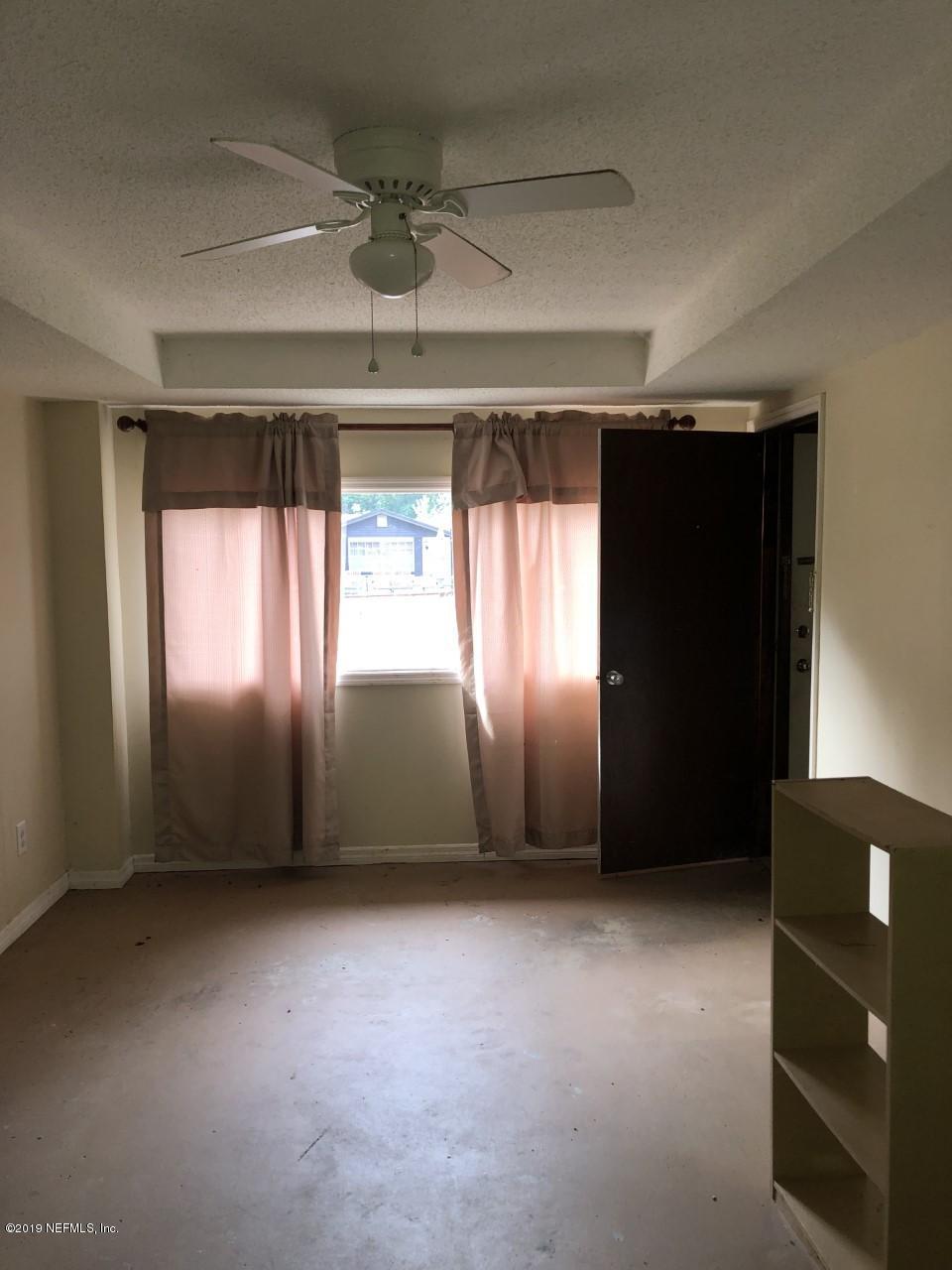 1432 Jr Road Jacksonville, FL 32218 - Photo 19 of 30 019