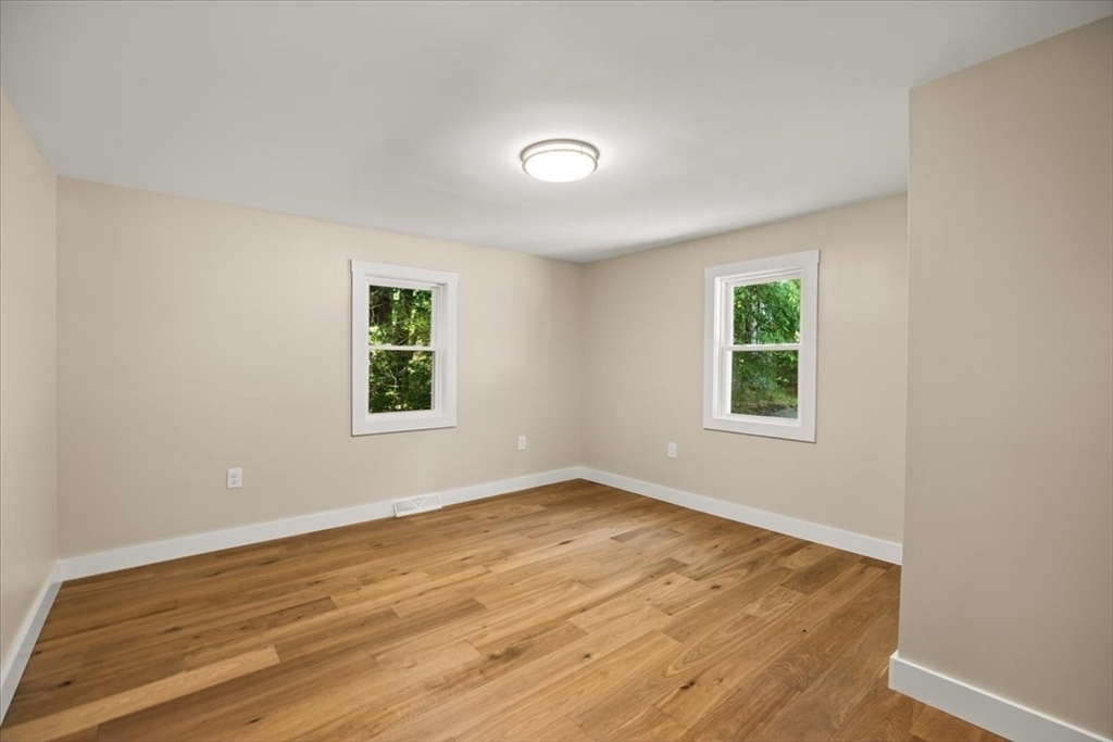 521 Marys Pond Road Rochester, MA 02770 - Photo 20 of 42