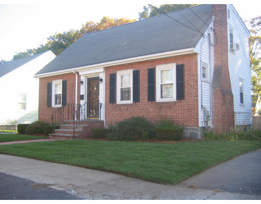 14 Wingate Road Boston, MA 02136 - Photo 2 of 15 Gallery Image 2