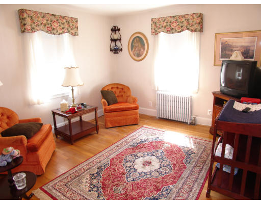 14 Wingate Road Boston, MA 02136 - Photo 10 of 15 Gallery Image 10