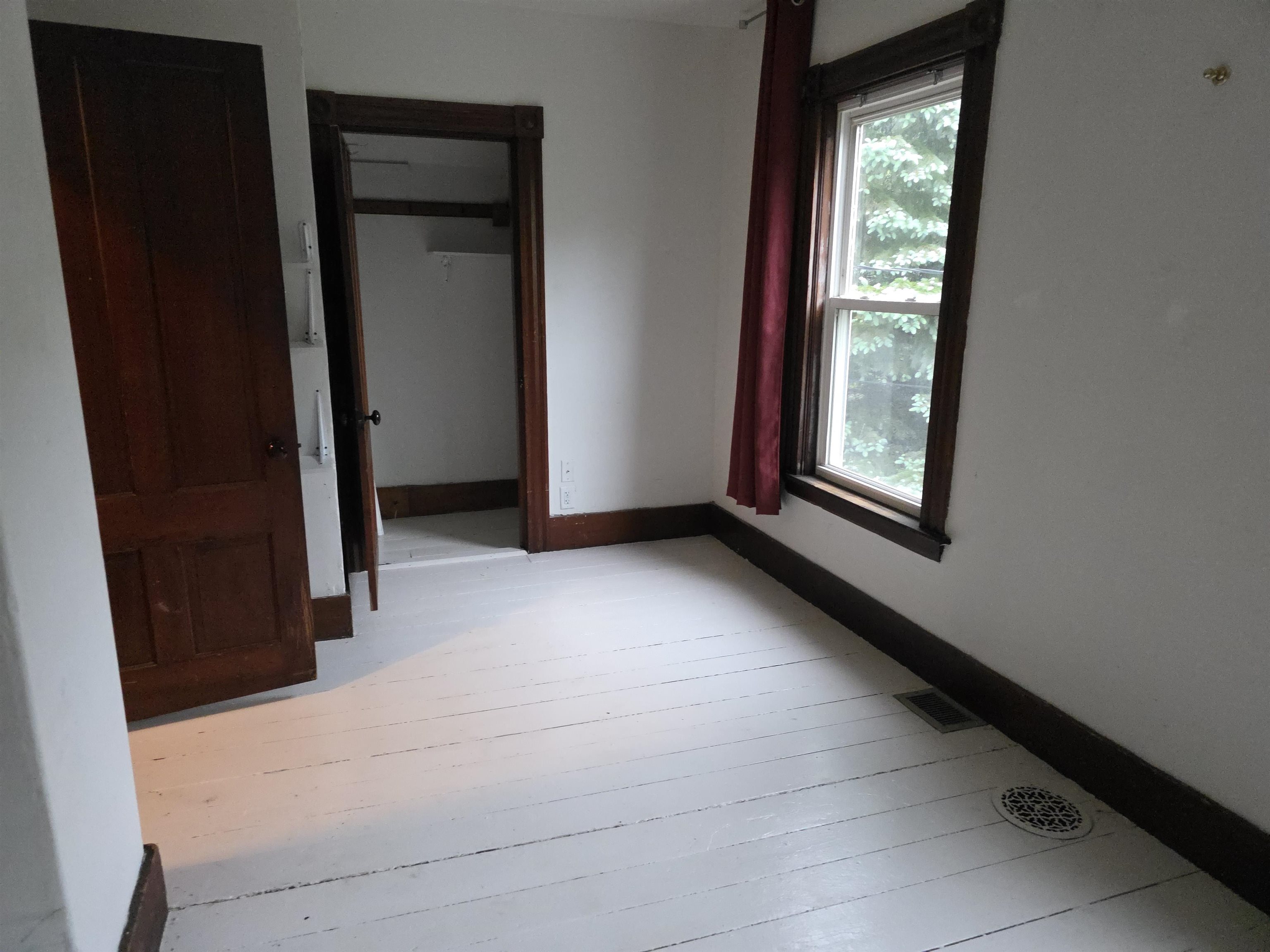8 Center Street Springfield, VT 05156 - Photo 21 of 35