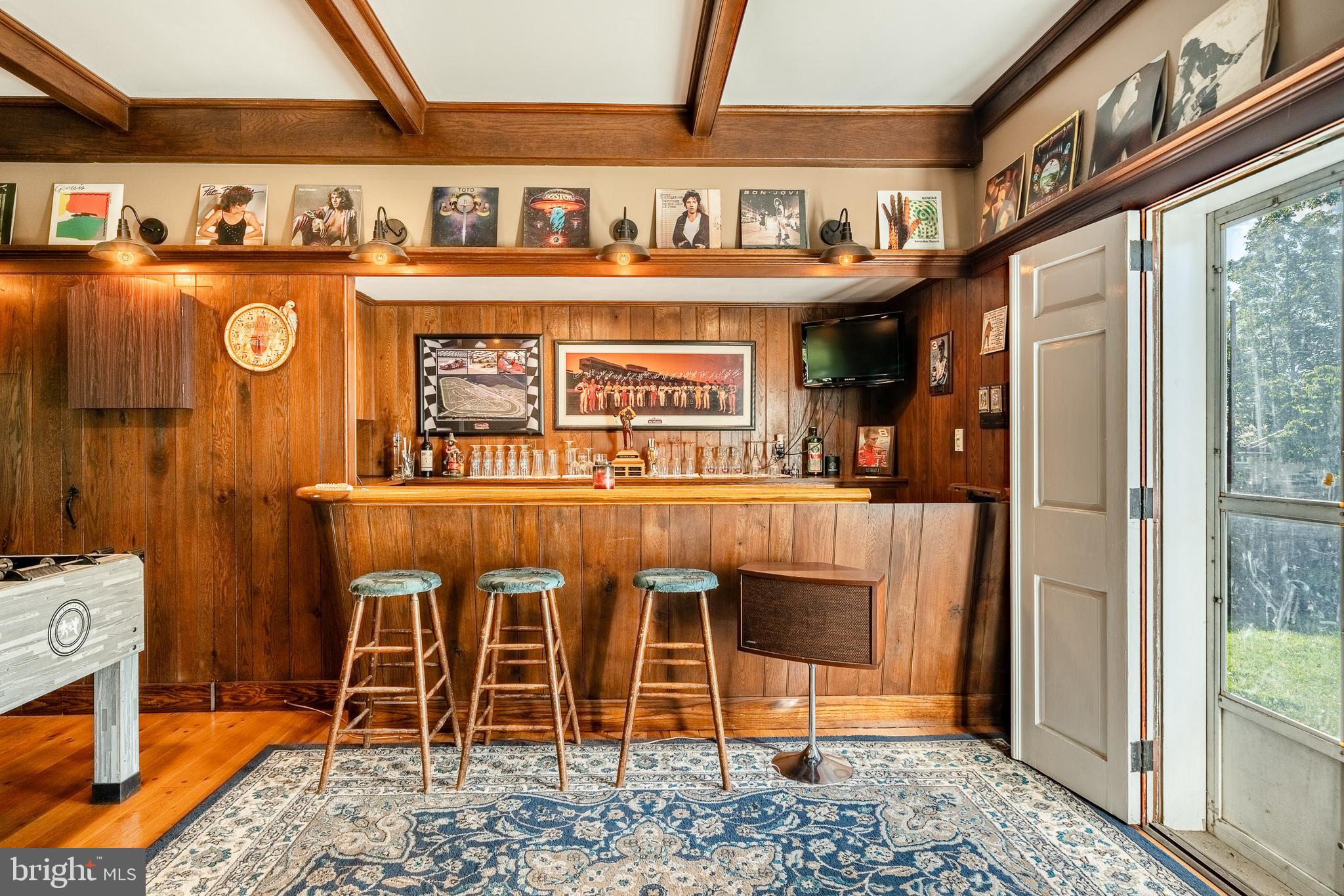 245 Rosedale Drive Pottstown, PA 19464 - Photo 15 of 57 Bar entertaining area