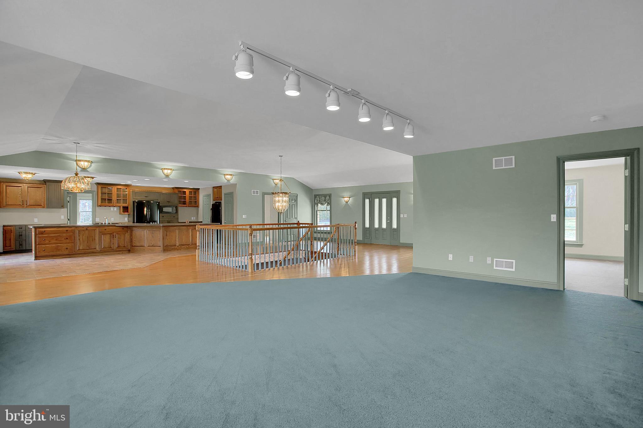822 Ridge Road Carlisle, PA 17015 - Photo 8 of 49 Gallery Image 8