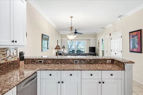 $450,000 | 140 Palm Street, Unit 207, Marco Island, FL 34145
