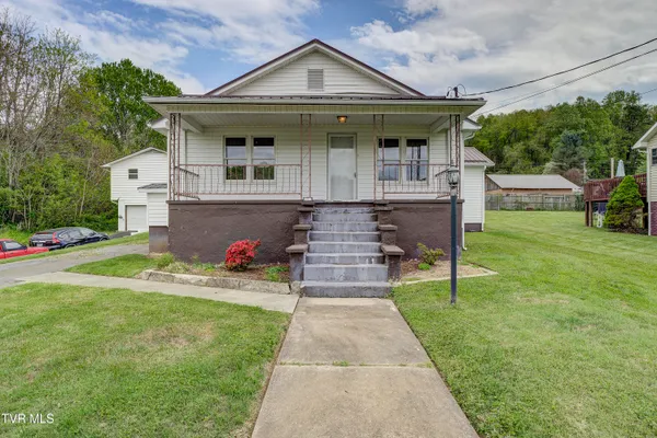 $250,000 | 630 Vinton Avenue, Erwin, TN 37650