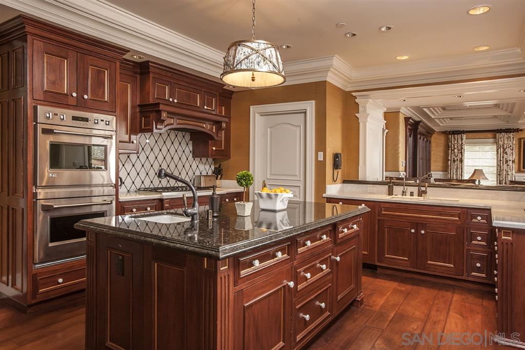 484 Prospect Street La Jolla, CA 92037 - Photo 13 of 24