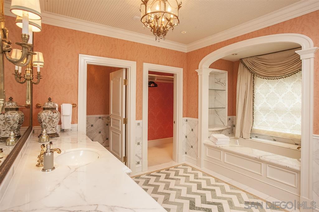 484 Prospect Street La Jolla, CA 92037 - Photo 22 of 24