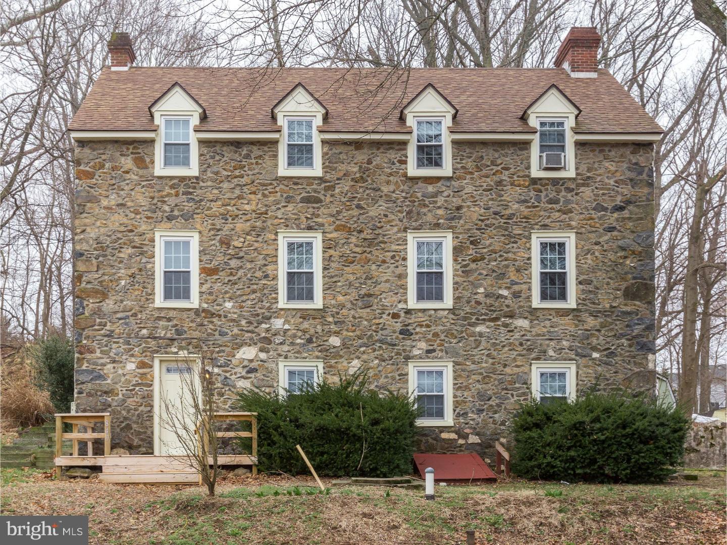 849-ab Ellston Road Aston, PA 19014 - Photo 1 of 18 Exterior Front