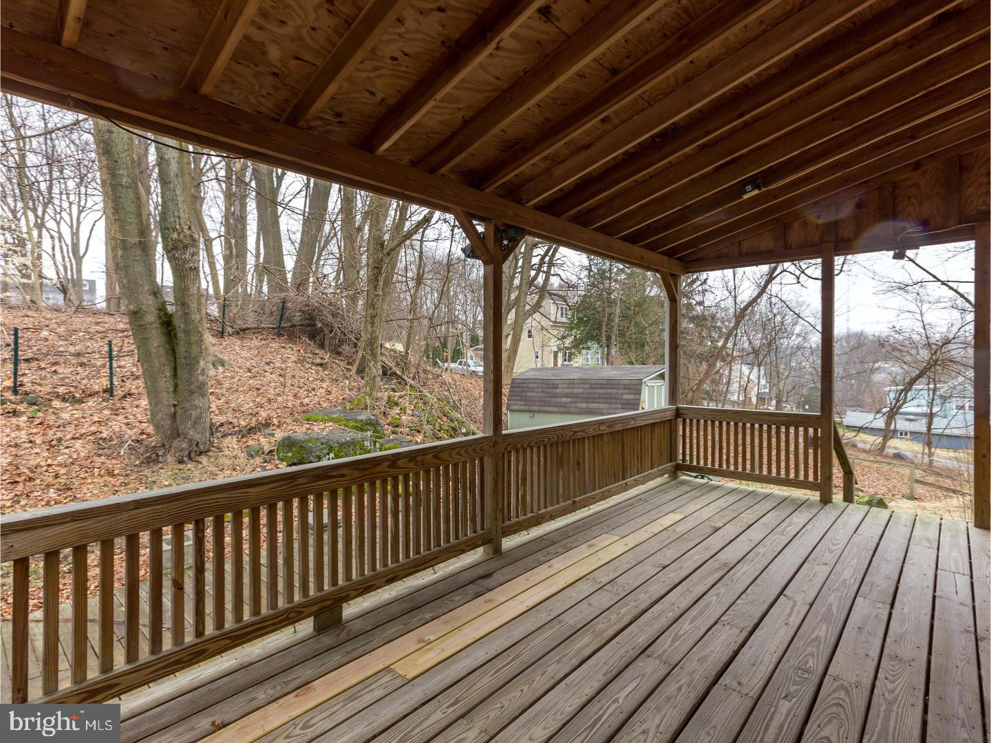 849-ab Ellston Road Aston, PA 19014 - Photo 16 of 18 Deck