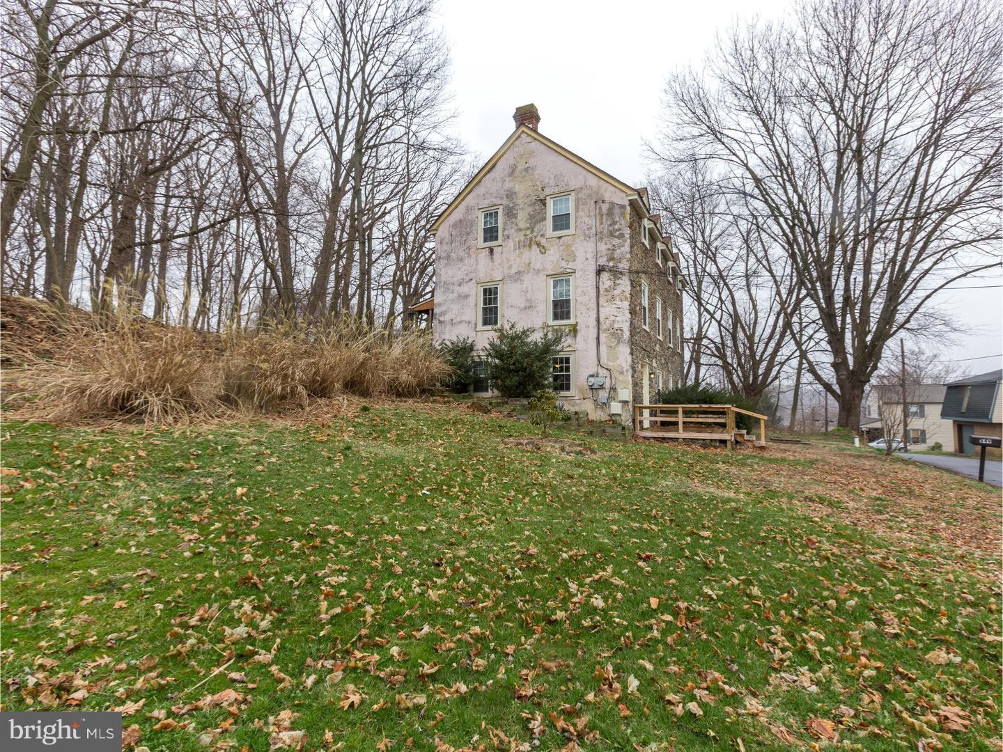 849-ab Ellston Road Aston, PA 19014 - Photo 18 of 18 Exterior Side