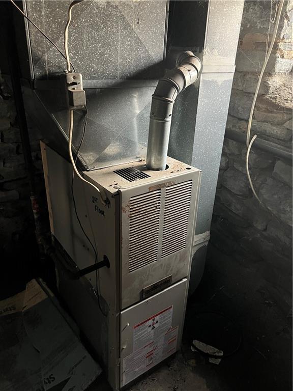 450 Jefferson Street Rochester, PA 15074 - Photo 21 of 23 furnace