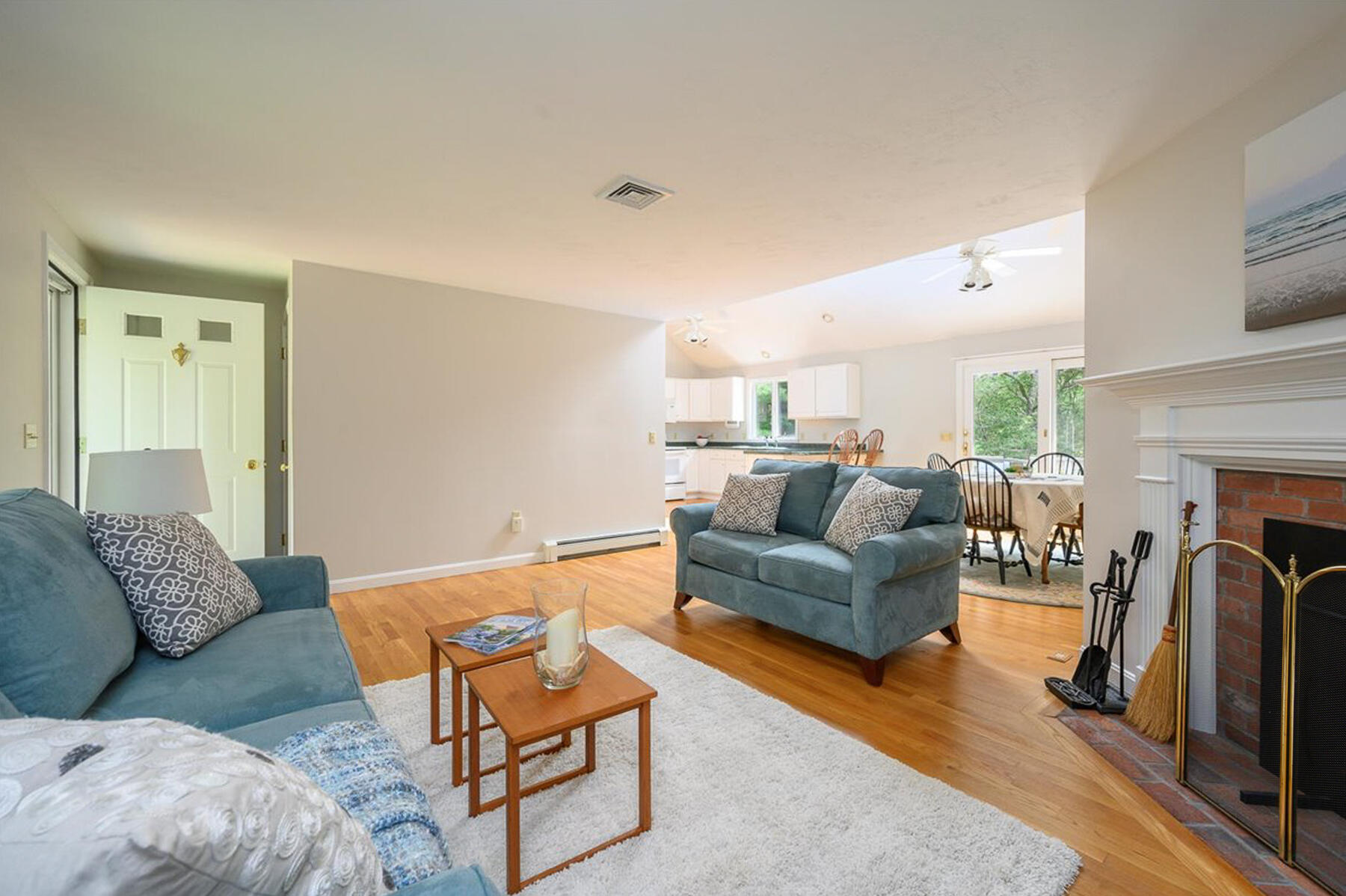 910 Crowells Bog Road Brewster, MA 02631 - Photo 4 of 32 Living Rm