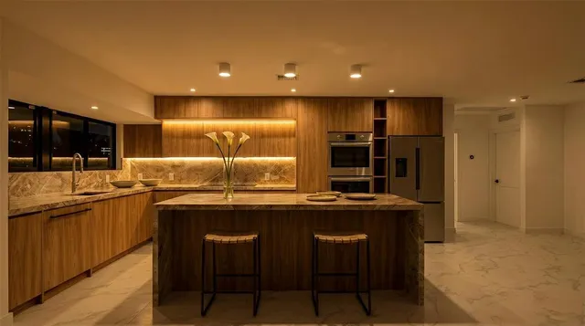 $1,540,000 | 20500 Highland Lakes Boulevard, Miami, FL 33179