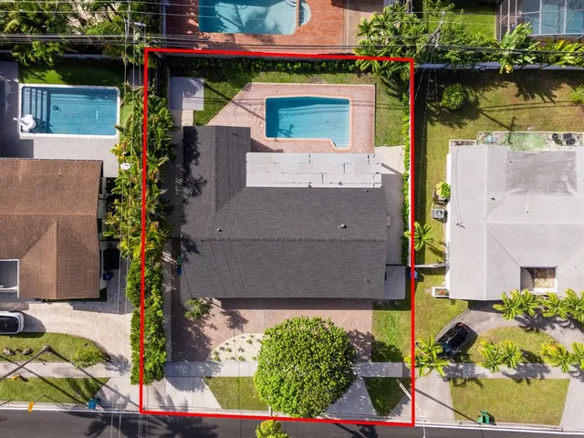 $1,650,000 | 20500 Highland Lakes Boulevard, Miami, FL 33179