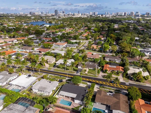 $1,650,000 | 20500 Highland Lakes Boulevard, Miami, FL 33179