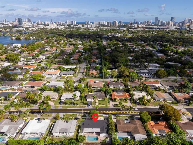 $1,650,000 | 20500 Highland Lakes Boulevard, Miami, FL 33179