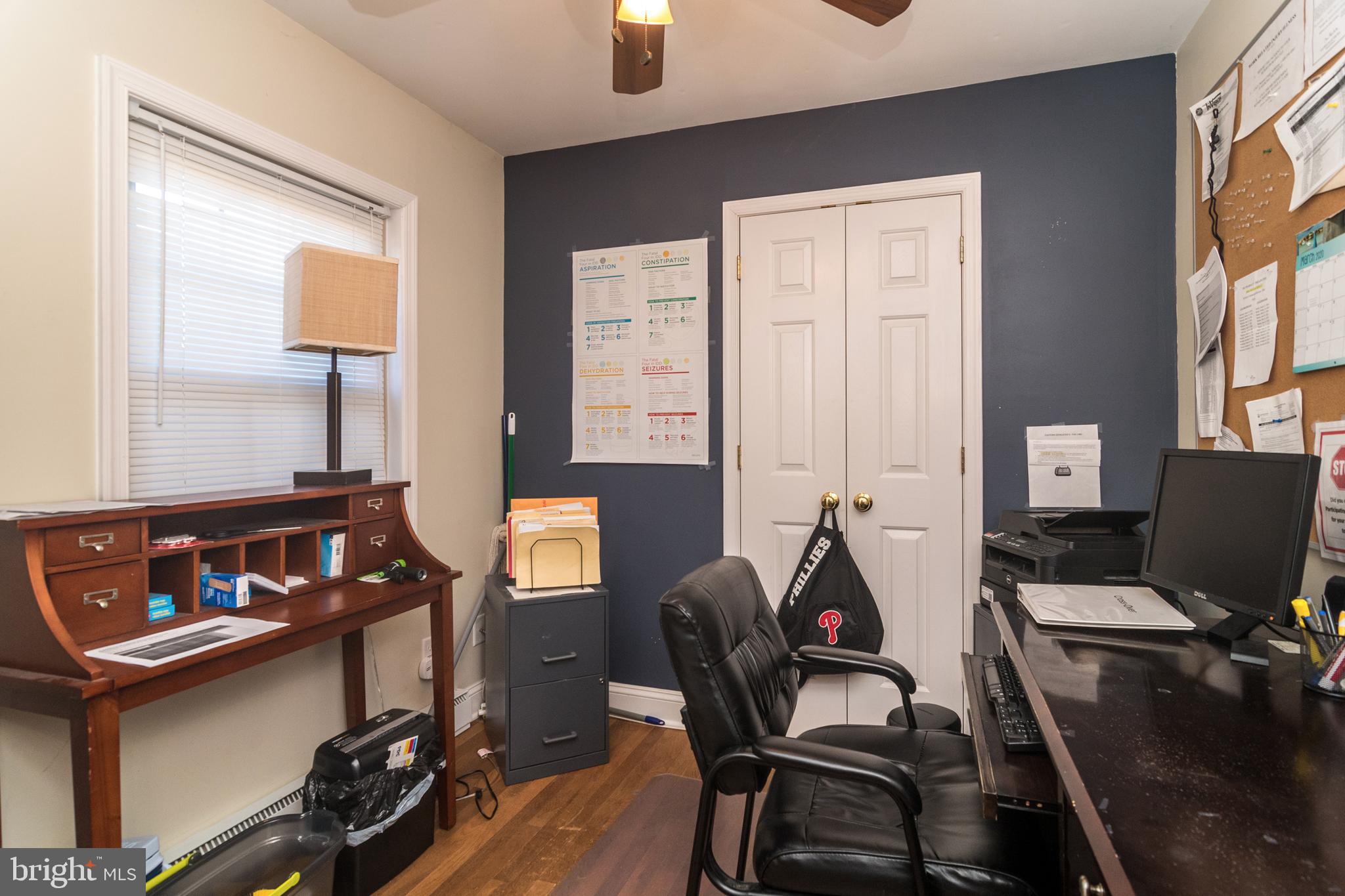 1306 Sylvan Road Perkasie, PA 18944 - Photo 26 of 47 a workspace with furniture and lamp