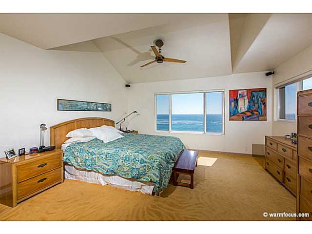 1062 Neptune Avenue Encinitas, CA 92024 - Photo 12 of 23