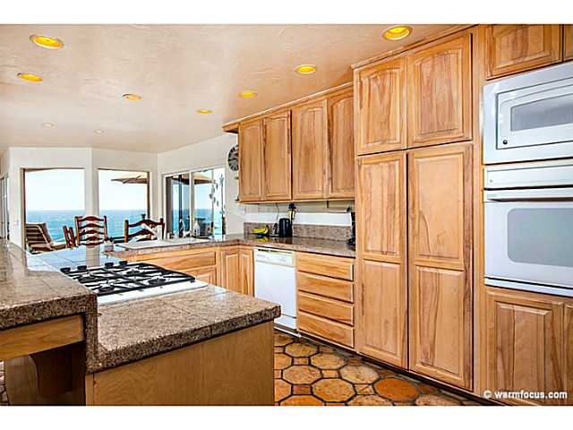 1062 Neptune Avenue Encinitas, CA 92024 - Photo 7 of 23