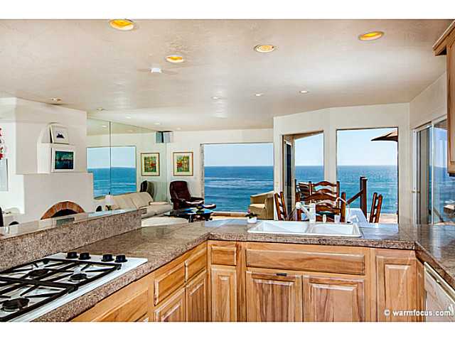 1062 Neptune Avenue Encinitas, CA 92024 - Photo 10 of 23