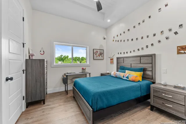 $899,000 | 670 Magazine Avenue, New Braunfels, TX 78130